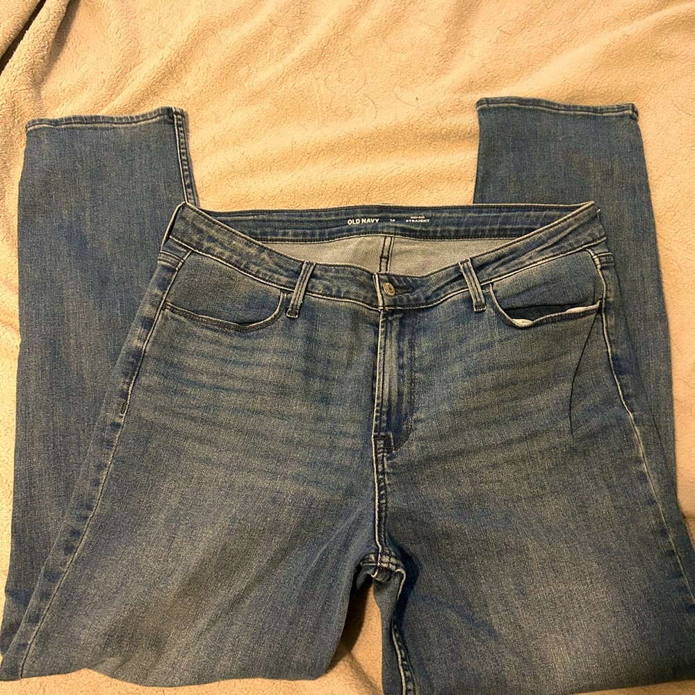 Old Navy high rise straight women’s jeans size 14. No smoking house.